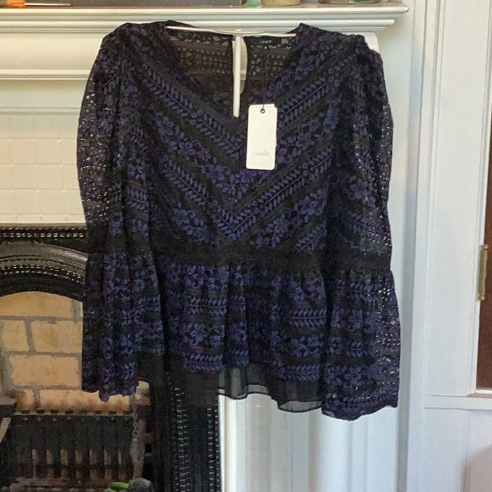 Lumie‎ lace bell sleeve top. NWT. Retail 156